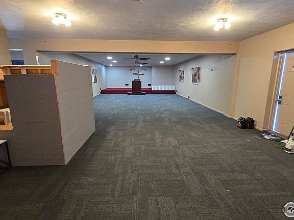 5th image of 118 Dickson St