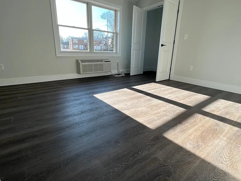 Tireno Towers — Photo 18