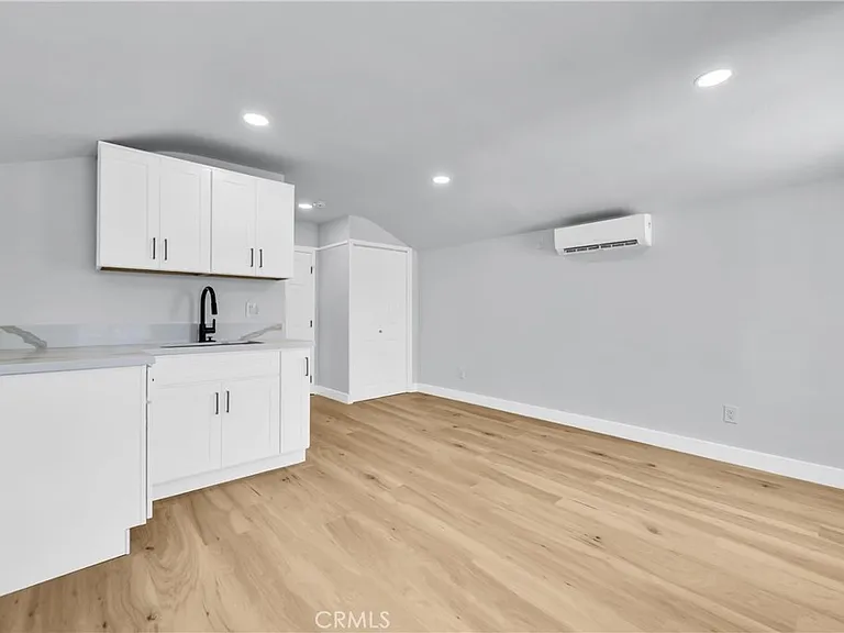 114 N Cornell Ave — Photo 7