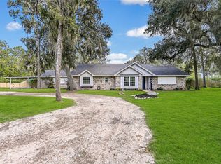 209 Buffalo Trl, Lake Jackson, TX 77566