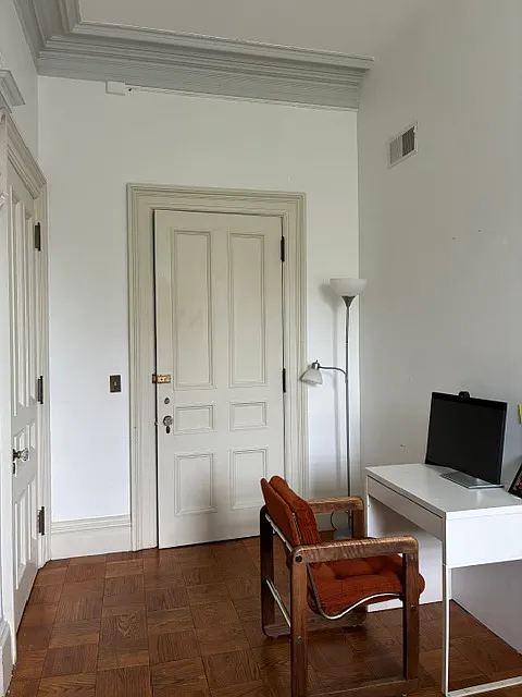 1 bed, 250 sqft, $950 — Photo 3