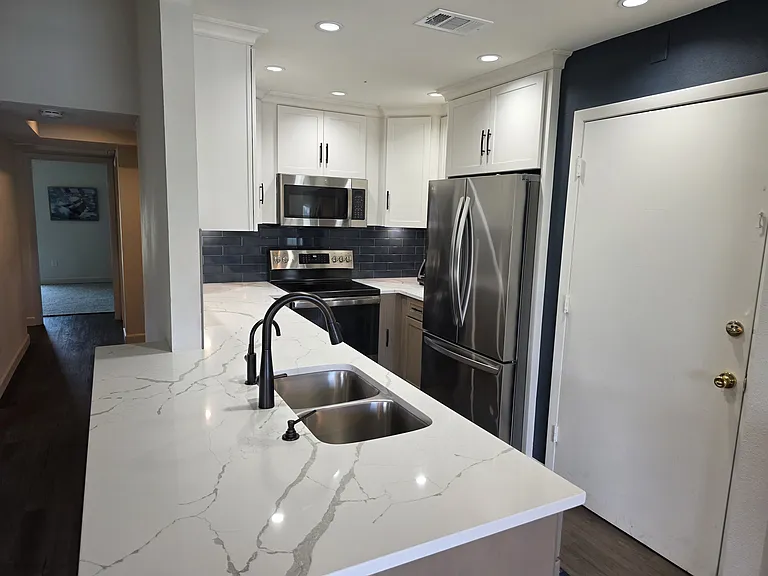 507 Plaza Seville Ct #14 — Photo 11
