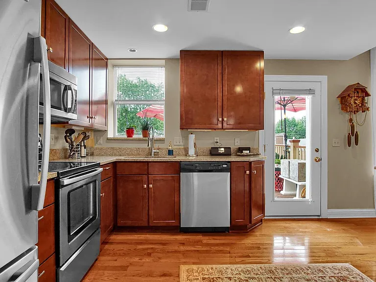 720 Westgate Ave #C — Photo 8