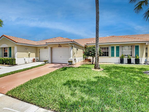 3rd image of 6071 Floral Lakes Drive