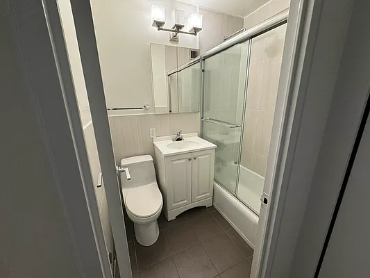 Rented by Olympia House Delaware LP | media 19