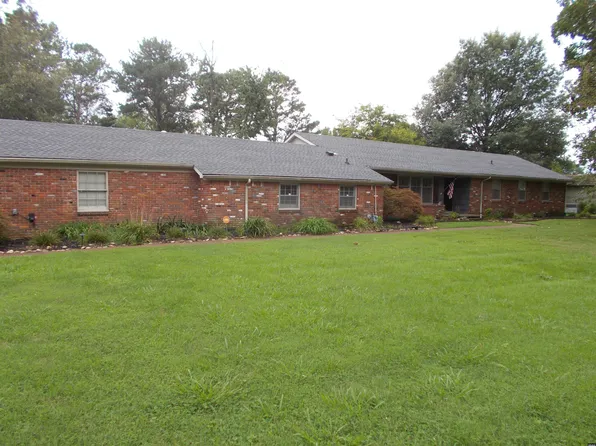 1227 Etheridge Ln, Union City, TN 38261