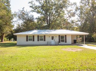 601 Uncas St, Logansport, LA 71049