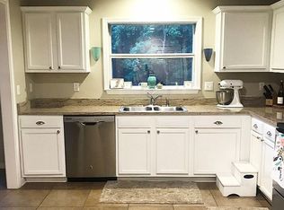 5909 Julie Ln, Ocean Springs, MS 39564