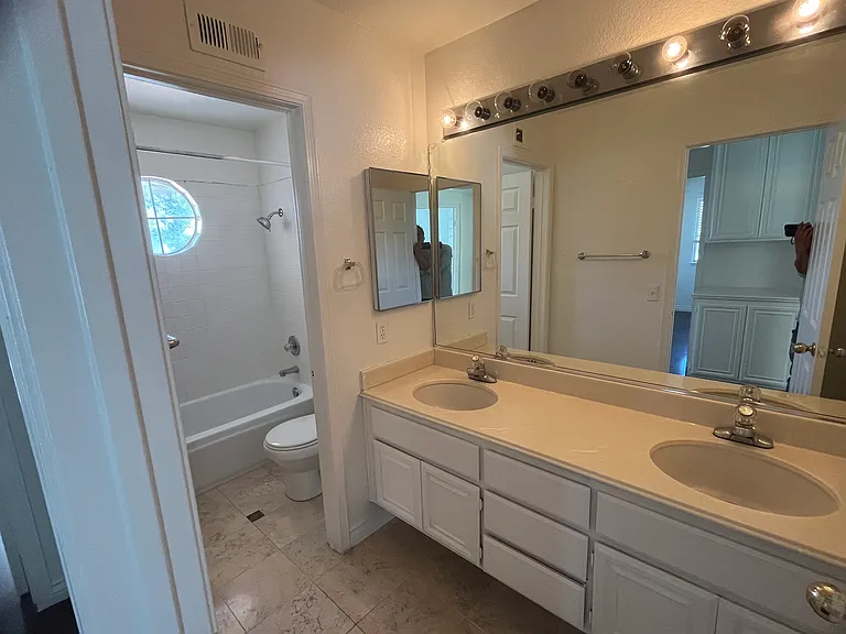 10065 Miracanto Way — Photo 19