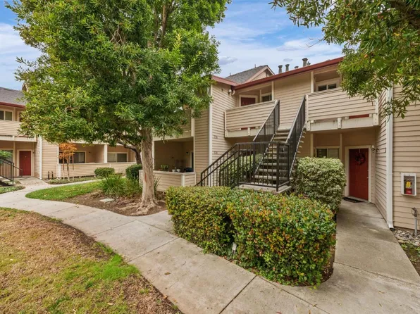 1126 Cedar Gables Dr, San Jose, CA 95118