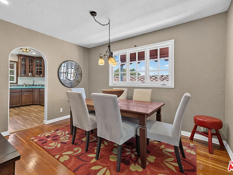 1221 Edris Dr — Photo 12