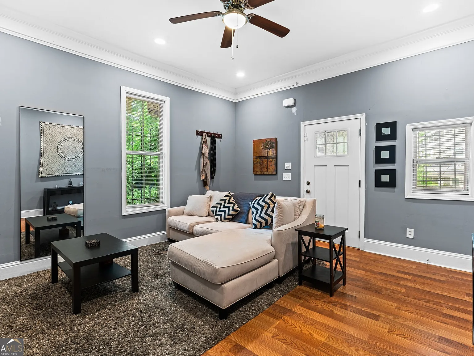 3 bed, 2.0 bath, 1800 sqft, $2,000 — Photo 3