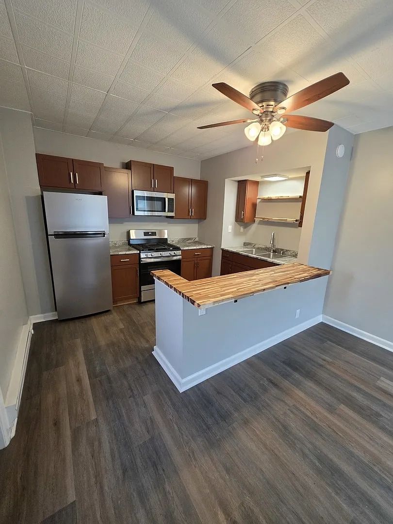 1 bed, 500 sqft, $1,200 — Photo 4