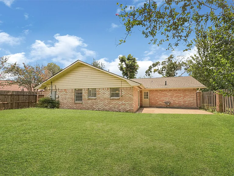 9524 Truscon Dr — Photo 27