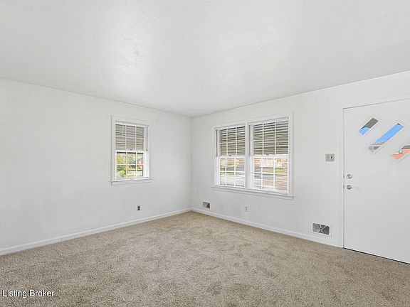 5th image of 321 Carla Dr