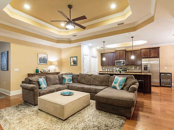 5th image of 6118 Observation Cir