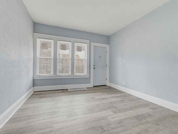 3rd image of 926 South 35th STREET