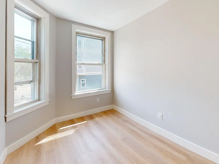 8 Curtis St #2 — Photo 21