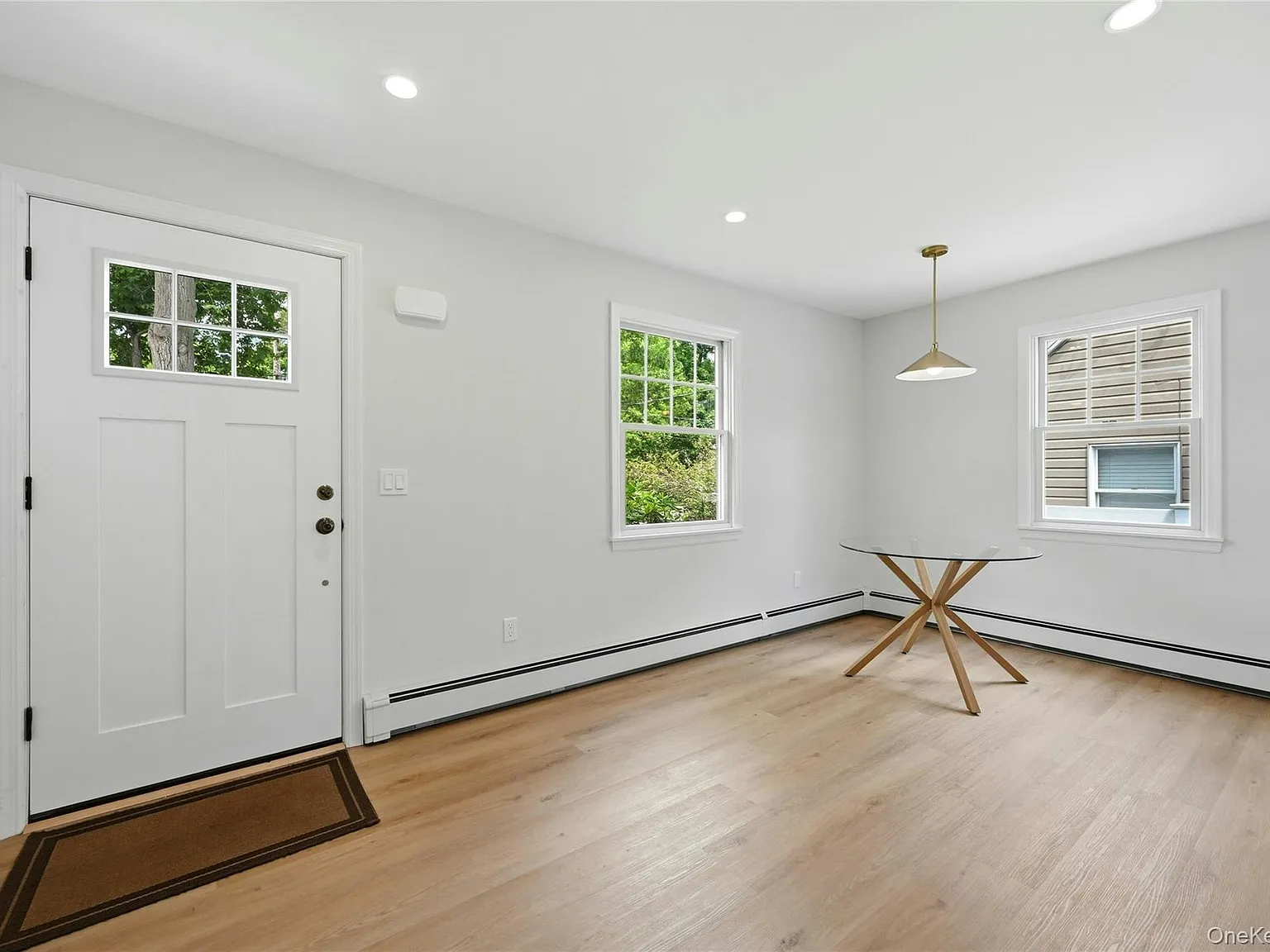 2 bed, 1.5 bath, 1300 sqft, $3,950 — Photo 3