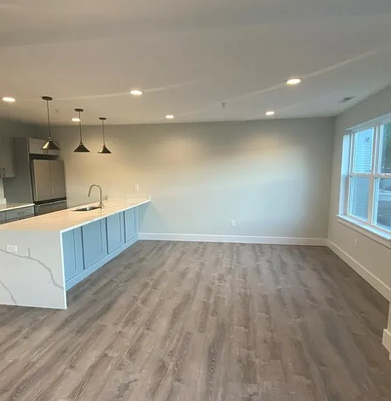530 N Main St #8 — Photo 7