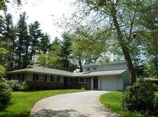 5 Pecos Cir, Chelmsford, MA 01824