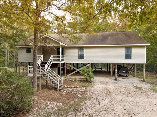 24433 Catahoula Ln, Picayune, MS 39466