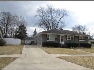 1548 Roanoak Ave, Aurora, IL 60506