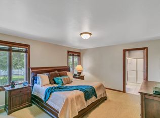 1588 Graystone Ct, De Pere, WI 54115