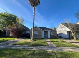 15588 Springwood Ave, Baton Rouge, LA 70817