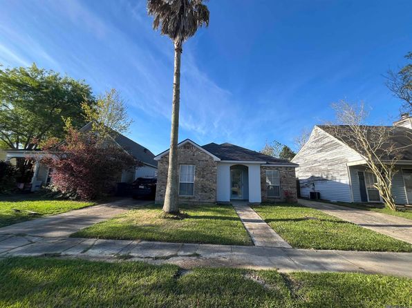 15588 Springwood Ave