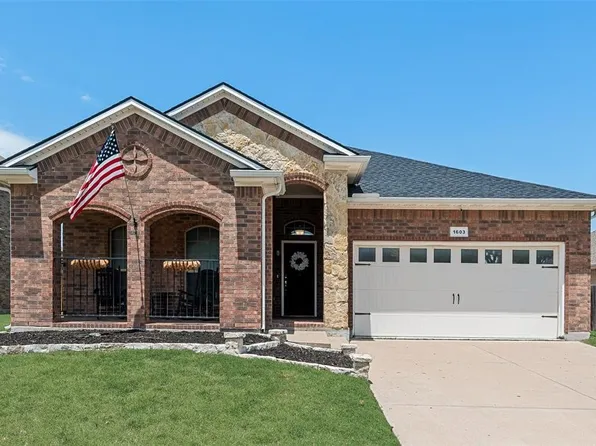 1603 Grey Willow Ln, Arlington, TX 76002