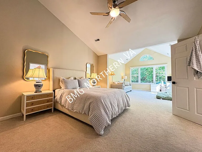 5654 Governors Pond Cir — Photo 16