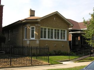 7726 S Bennett Ave, Chicago, IL 60649