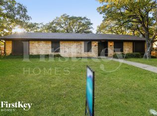1808 W Cedar Elm Dr, Arlington, TX 76012