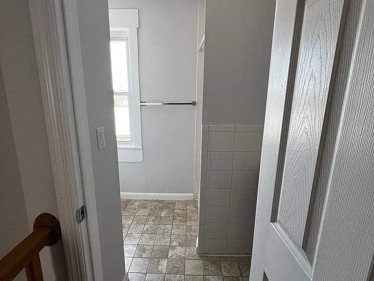 905 Grand Ave #4 — Photo 18