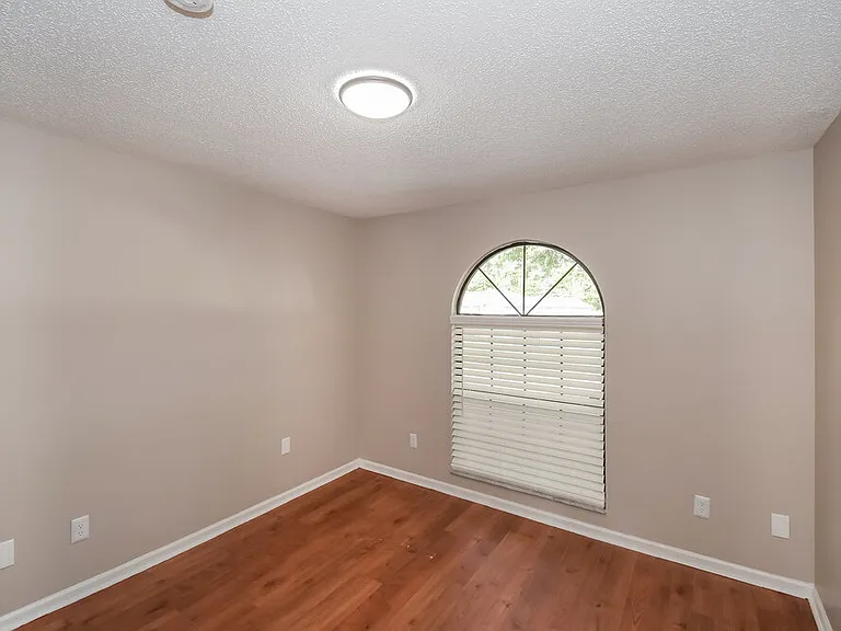 8155 Pineverde Ln — Photo 17