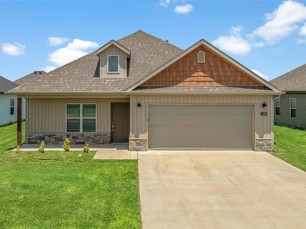 1100 Pebble Pass, Centerton, AR 72719