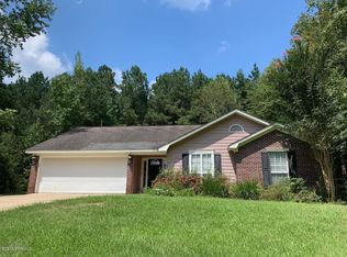 4755 E Crescent Lake Dr, Meridian, MS 39301