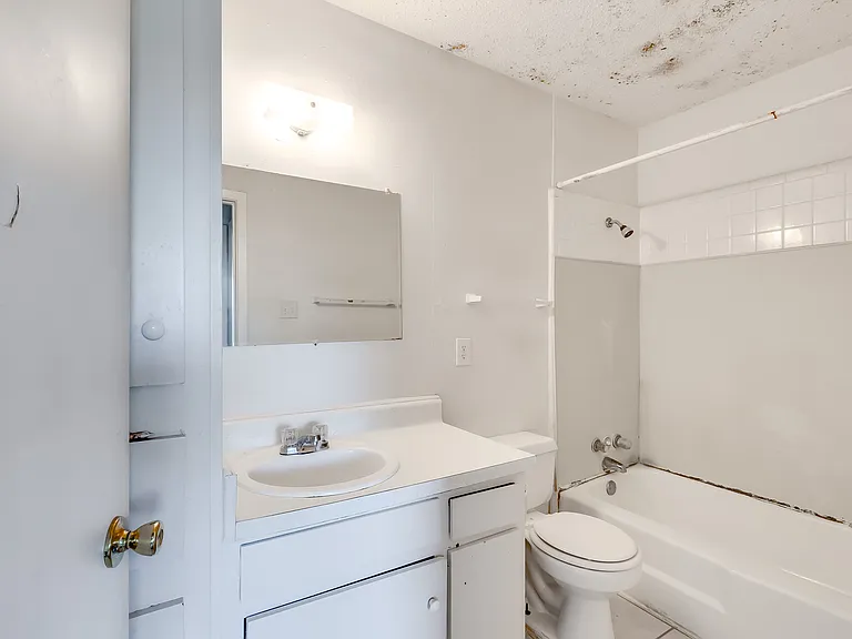 2215 Mission Hill Cir #103 — Photo 15
