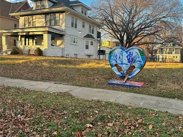2618 E 28th St, Kansas City, MO 64128