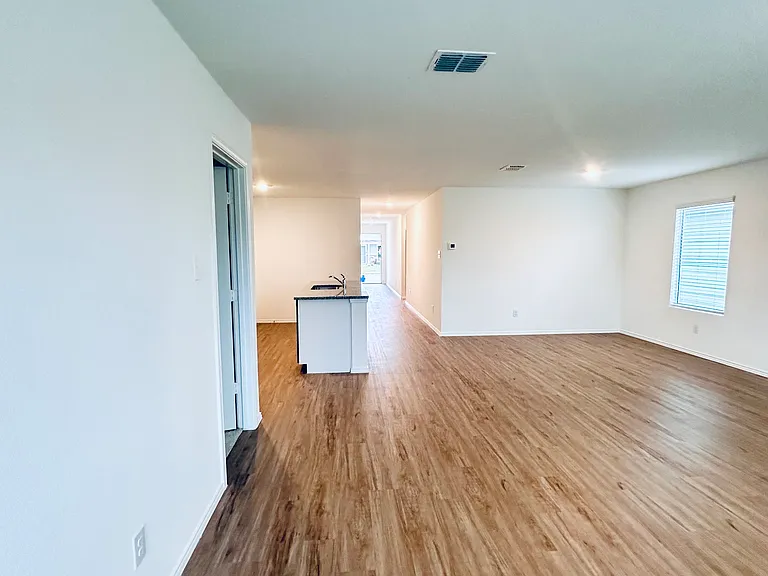 5816 Crystal Water Way — Photo 10