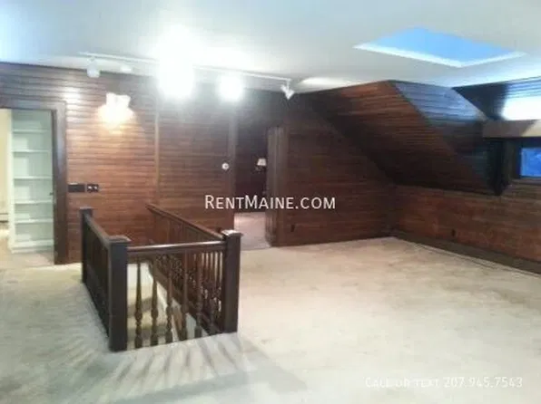 441 Union St APT 8, Bangor, ME 04401