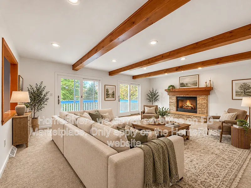 4 bed, 3.0 bath, 2800 sqft, $3,300 — Photo 2