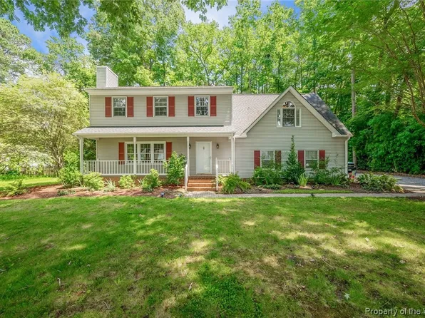 203 Moss Ave, Seaford, VA 23696
