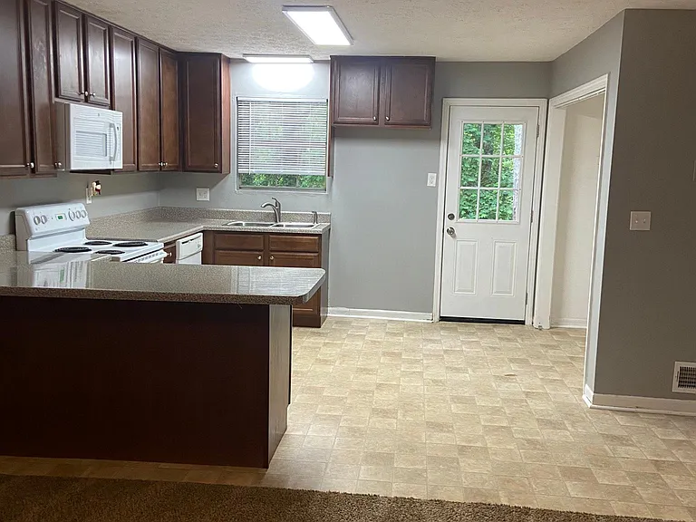 3784A Hiram Acworth Hwy #A — Photo 3