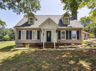 661 Canterbury Rd, Piedmont, SC 29673