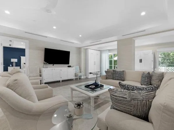 1 Residence Ln #B-209, Key Largo, FL 33037