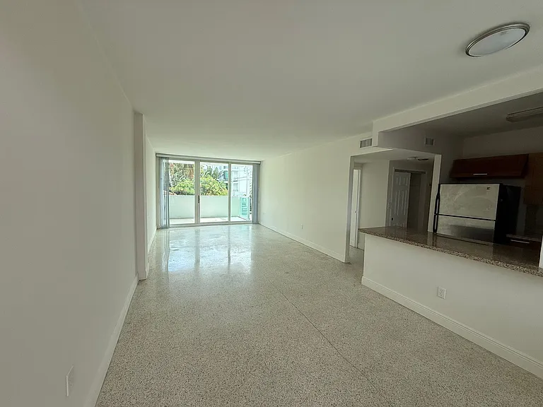 191 Bay Dr #5 — Photo 14