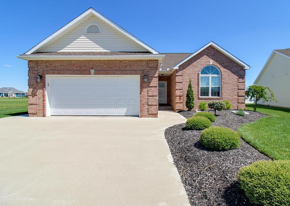 1st image of 722 Bay Hill Ct