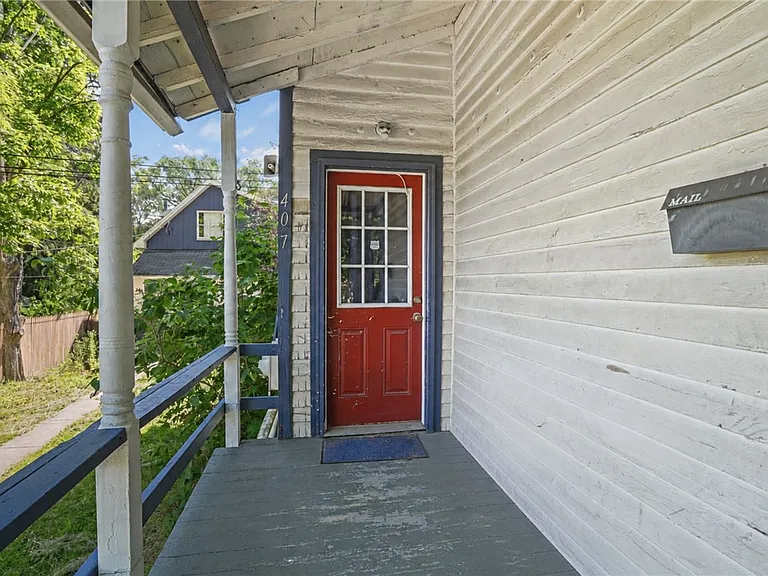 407 S Aurora St — Photo 12